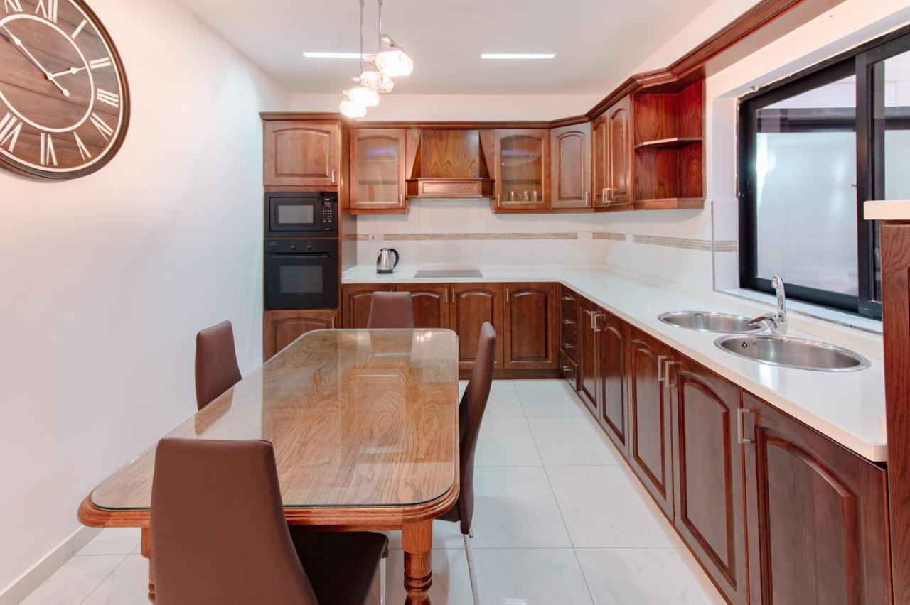 Stylish Corner Maisonette - Sunflower Birkirkara Ngoại thất bức ảnh