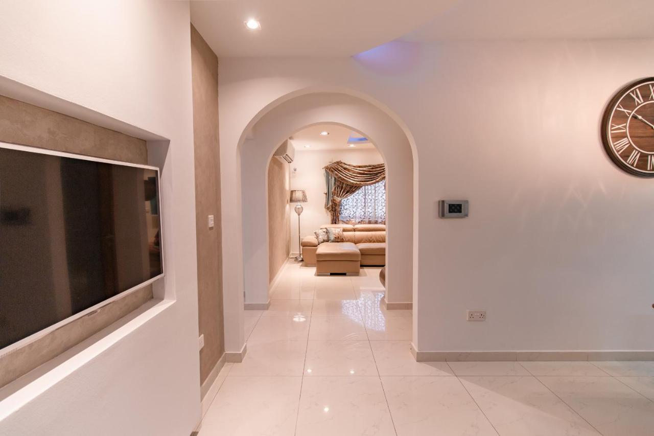 Stylish Corner Maisonette - Sunflower Birkirkara Ngoại thất bức ảnh