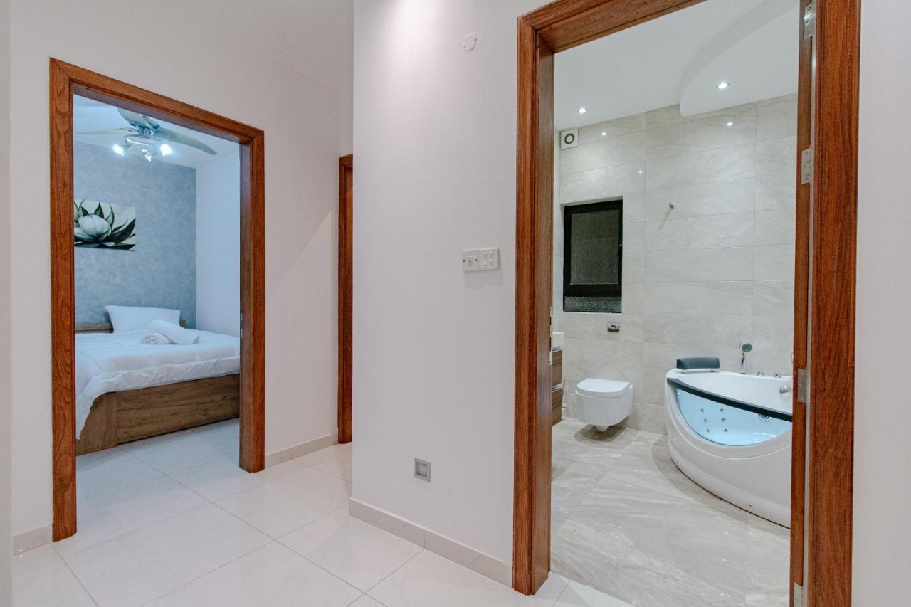 Stylish Corner Maisonette - Sunflower Birkirkara Ngoại thất bức ảnh